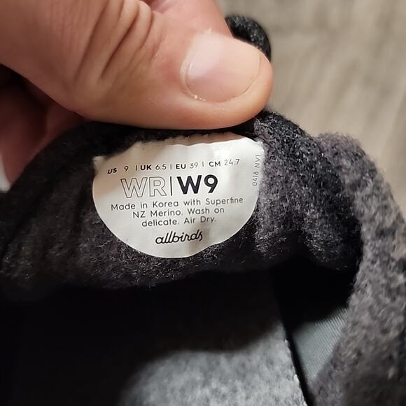 Allbirds Women’s Wool Runners Natural Black/Black sole Size 9 - Picture 9 of 9